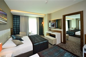 hotel White City Resort & Spa