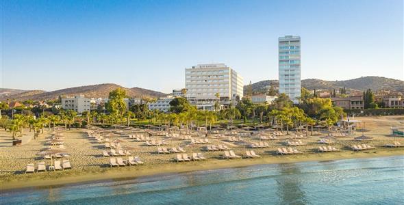 hotelový komplex St. Raphael Resort