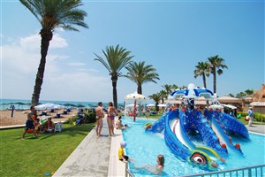 hotelový komplex Adora Resort