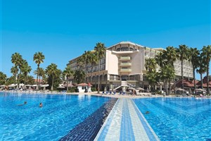 hotelový komplex Adora Resort