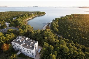 hotelový komplex Crvena Luka