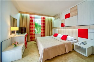 Hotel Slovenska Plaža 4*