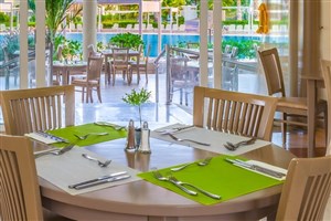 hotelový komplex Kipriotis Maris Suites