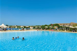 hotelový komplex Mimose Beach Village