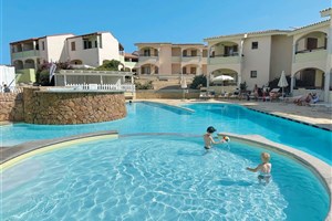 hotelový komplex Mimose Beach Village