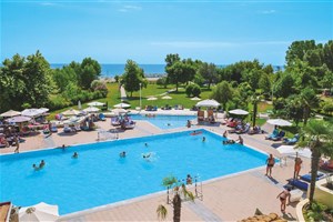hotelový komplex Olympian Bay Grand Resort