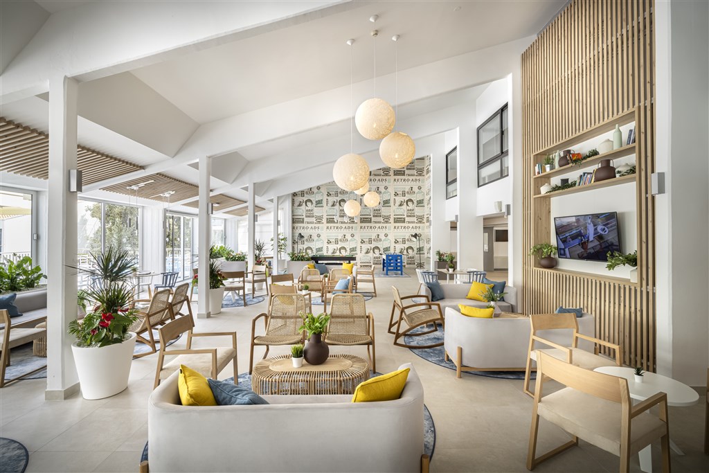 Club_Dubrovnik_Sunny_Hotel_Chill_and_Play_Zone_03_1684851057