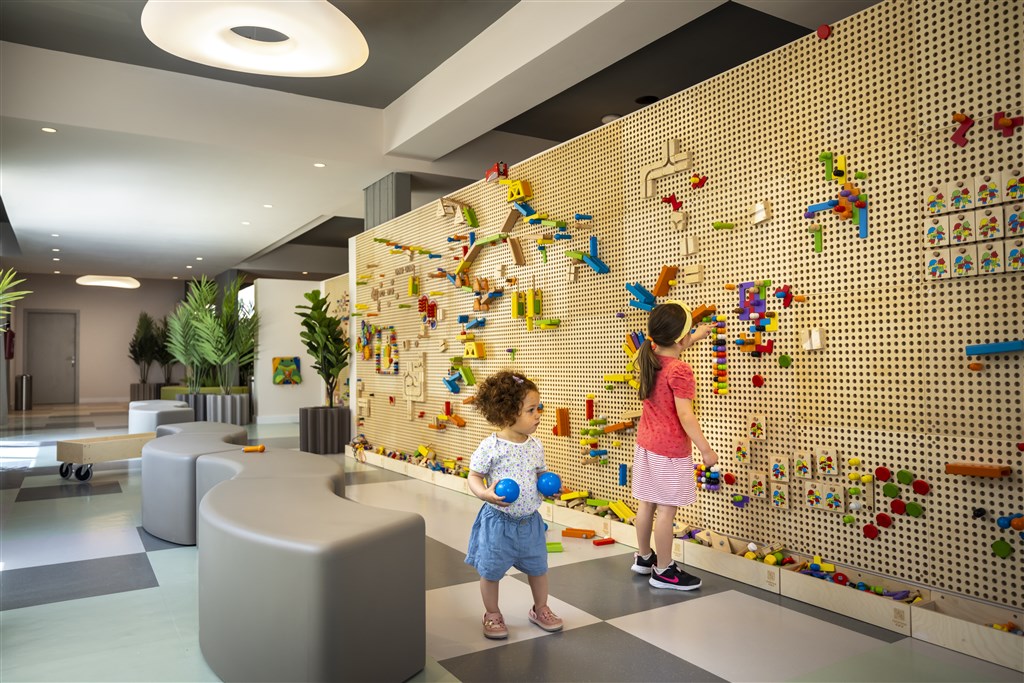 maro_world_smart_play_03_1690544916